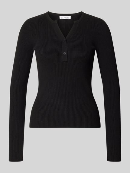 Produktfoto, Slim Fit Longsleeve in Strick-Optik von MYON, schwarz, Henley-Ausschnitt, langärmelig, strukturierte Oberfläche