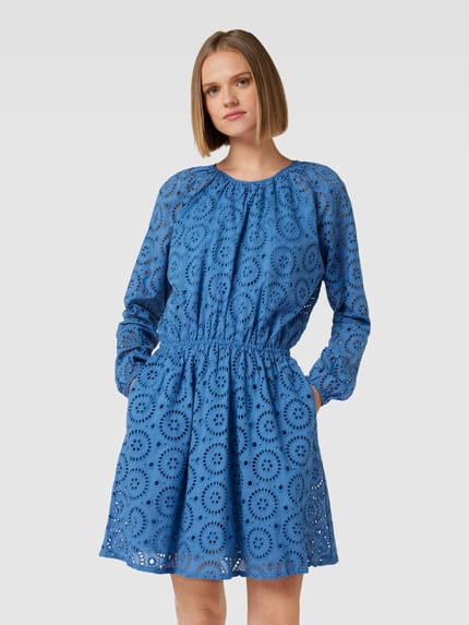 Jake*s Casual Knielanges Kleid aus Baumwolle mit Lochstickerei Jeansblau 4