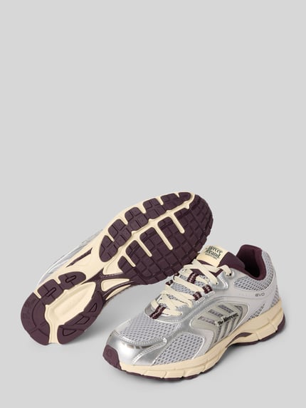 Productfoto, Heren sneakers van The Mercer, afgeronde pasvorm, labeldetail, Model 'Re-Run EVO', vetersluiting, gestructureerde zool, hakhoogte maat 44: 4 cm, schachthoogte maat 44: 8 cm, schachtbreedte maat 44: 9 cm