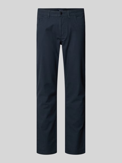 Produktfoto, Slim Fit Jeans im 5-Pocket-Design von Christian Berg Men z elastycznej mieszanki bawełny, kolor ciemnogranatowy, krój slim fit, 5 kieszeni, zapięcie na guzik i zamek błyskawiczny, szerokość w rozmiarze 32/32: 42 cm, długość wewnętrzna nogawki w rozmiarze 32/32: 82 cm
