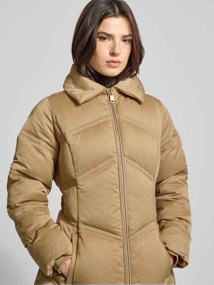 GUESS Steppmantel mit Gürtel Modell 'ALIENOR' Taupe 3