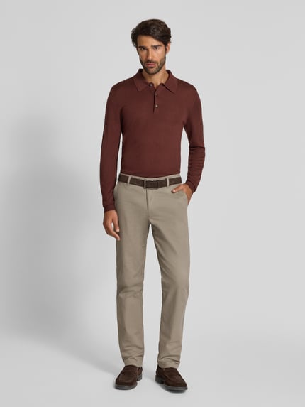 Christian Berg Men Straight Fit Stoffhose mit französischen Eingrifftaschen Hellbraun 1