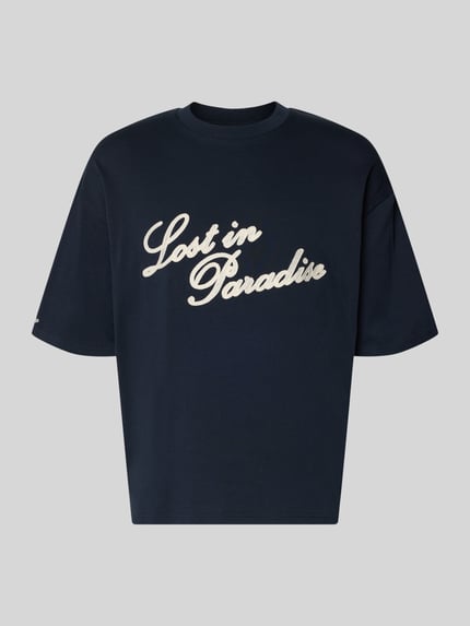 Productfoto, T-Shirt met Logo- en Statement-Stitching van REVIEW, donkerblauw katoen, rechte fit, geribde ronde hals, vooraanzicht
