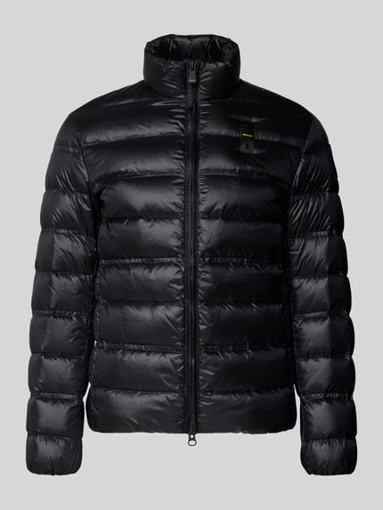 Produktfoto, schwarze Regular Fit Steppjacke mit Stehkragen Modell 'BELMONT' von Blauer USA, glatte Oberfläche, Zweiwege-Reißverschluss, Label-Detail, Herren Steppjacke