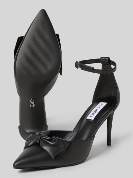 Produktfoto, Pumps mit Zierschleife Modell 'Lorina' von Steve Madden im Leder-Mix, spitze Form, glatte Sohle, schwarze Farbe, 9 cm Absatzhöhe, Pinschließe