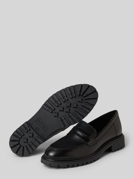 Produktfoto, instappers van echt leer Model 'Chunky Loafer' van Tamaris, look: effen, punt van de schoen: rond, hakvorm: blokhak, applicatie: reliëflogo, sluiting: comfortmodel/open, zool: geprofileerd, materiaalverwerking: glad leer/suède, materiaal: echt leer