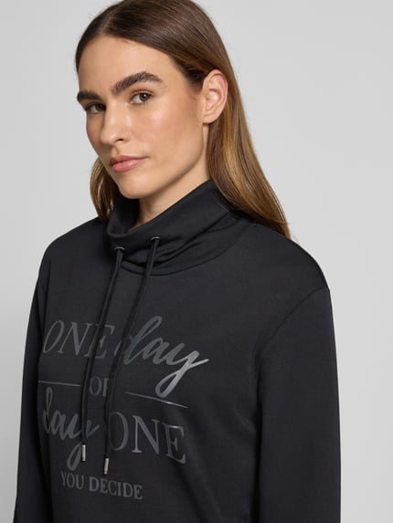 Soyaconcept Bluza ze stójką i tunelem model ‘BANU’ Czarny 3