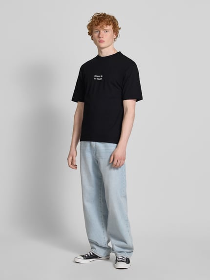 REVIEW T-Shirt mit Statement-Print Black 1