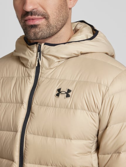 Under Armour Kurtka pikowana z naszywką z logo model ‘LEGEND’ Beżowy 3