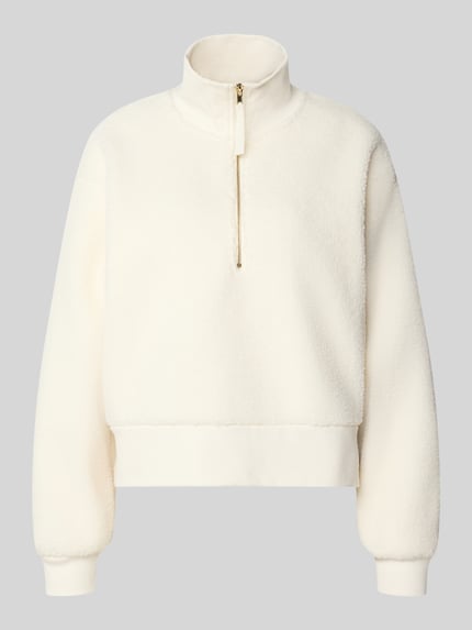 Produktfoto, Sweatshirt aus Teddyfell mit Troyer-Kragen von Christian Berg Woman, cremefarben, strukturierte Oberfläche, Regular Fit, Reißverschluss