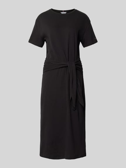 Produktfoto, Relaxed Fit Freizeitkleid aus reiner Baumwolle van Tommy Hilfiger, zwart, uni, midi-lengte, ronde hals, knoopdetail, korte mouw, rechte zoom, jerseytextuur