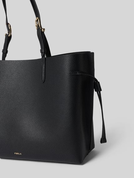 Productfoto, Handtasche aus echt leer met logodetail Model 'Ava' van FURLA, dames, ruim hoofdvak, smalle schouderbanden, zwart, Breedte maat 1: 51 cm, Lengte maat 1: 30 cm, Diepte maat 1: 40 cm, Bandlengte maat 1: 58 cm