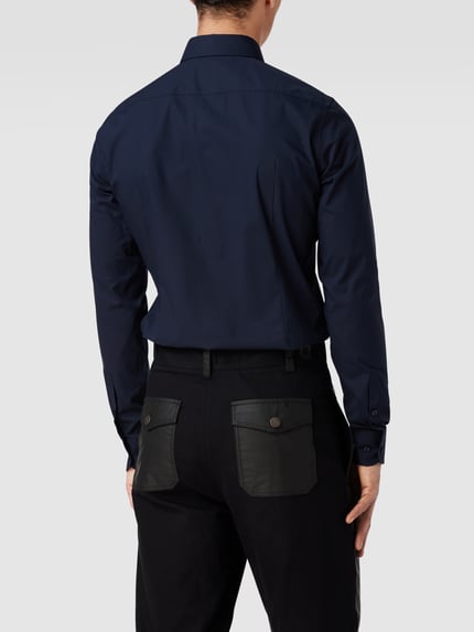 BOSS Slim Fit Businesshemd mit extra langem Arm Marine 5