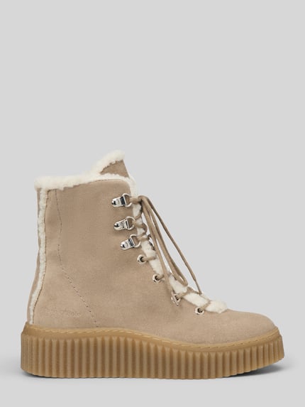Produktfoto, Schnürstiefel aus Rindsvelours mit Plateauprofil von Marc O'Polo, jednokolorowy beżowy, wytłaczane logo, akcenty metalowe, zamek błyskawiczny, wiązanie, okrągły nosek, podeszwa na platformie, profilowana gumowa podeszwa, materiał: welurowa skóra bydlęca