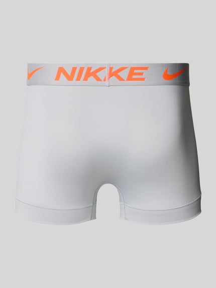 Produktfoto, Micro Trunks im 3er-Pack mit Logo-Bund von Nike, weißer Material-Mix mit Stretch-Anteil, Elastischer-Logo-Bund, Logo-Print, Körpernaher-Schnitt, 3er-Pack für Herren