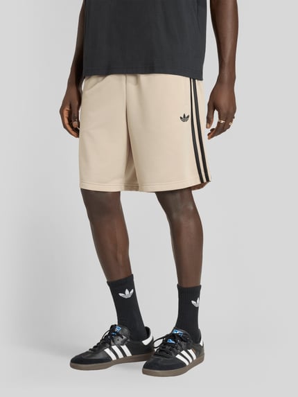 adidas Originals Regular Fit Trainingsshorts mit Logo Stitching Beige 4