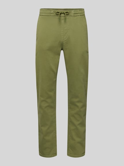 Produktfoto, Slim Fit Stoffhose mit Eingrifftaschen Modell 'Thunder' von Blend aus elastischem Baumwoll-Mix in Olivgrün, sichtbare Textur.