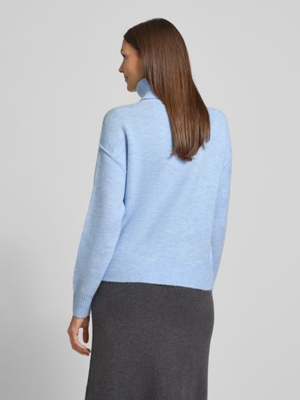 Christian Berg Woman Relaxed Fit Rollkragenpullover in Strick-Optik Hellblau 5