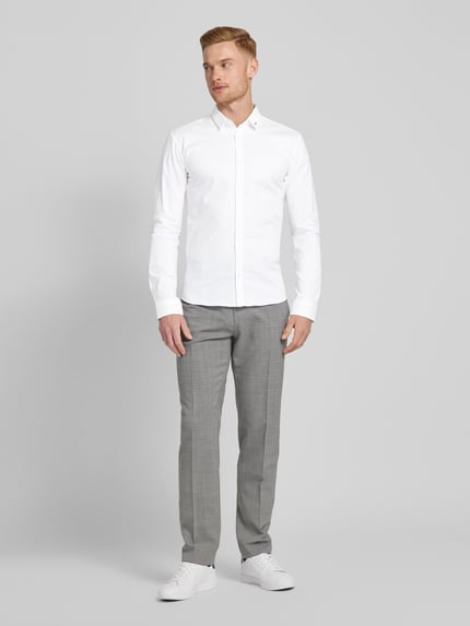 HUGO Freizeithemd mit Label-Detail Modell 'Ero' Weiss 1