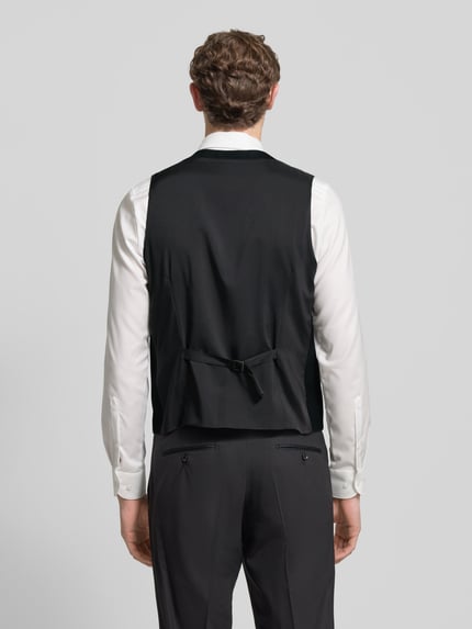 Männermodel trägt Weste mit V-Ausschnitt Modell 'FESTONE' von Cinque, Material-Mix mit Schurwoll-Anteil, Regular-Fit, Rückenansicht.