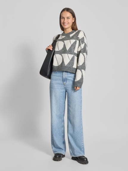 VERO MODA Sweter z dzianiny o kroju regular fit z dodatkiem wełny model ‘LOVE’ Jasnoszary melanż 1