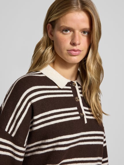 REVIEW Oversized Strickpullover mit Polokragen Dunkelbraun 3