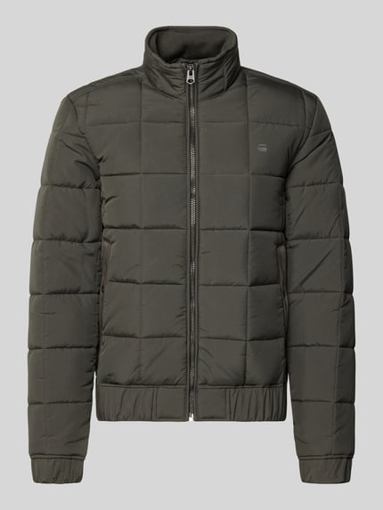 Produktfoto, Steppjacke mit Reißverschluss von G-Star in Olivgrün mit Label-Print, Eingrifftaschen, elastische Abschlüsse, Regular Fit.