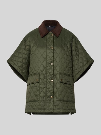 Produktfoto, Oversized Poncho mit Umlegekragen Modell 'MILDRED QUILTED CAPE' von Barbour, olivgrün, Rautensteppung, Damen Poncho von Barbour