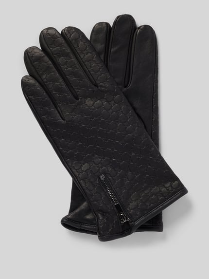 Produktfoto, Handschuhe aus Ziegenleder mit Riemen und Druckknopfverschluss von JOOP! Collection, schwarze Fingerhandschuhe, feine Nähte und glatte Textur.