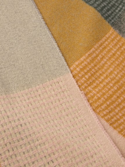 Kurt Beines Sjaal met franjes, model 'happy' Beige - 2
