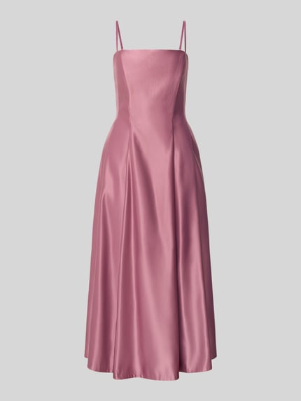 Produktfoto, Abendkleid aus Satin mit Spaghettiträgern von Rinascimento in Rosa, leicht glänzende Oberfläche, taillierte Passform, seitliche Eingrifftaschen, rückseitiger Reißverschluss, mittellanger Schnitt
