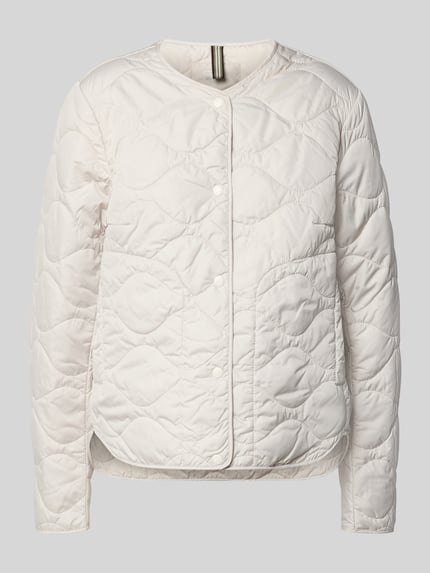 Produktfoto, Steppjacke mit Rundhalsausschnitt von camel active, prosta forma, pikowania, pełna lista nap, biała, tekstura gładka