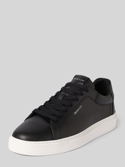 Produktfoto, Sneaker aus echtem Leder Modell 'Julien' von Gant in Schwarz mit weißer profilierter Sohle, abgerundete Passform, Logo-Prägung