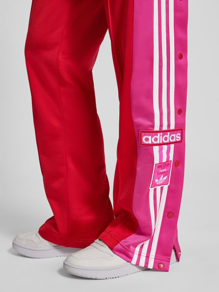 adidas Originals Spodnie sportowe o kroju regular fit z zakładkami w pasie model ‘BREAK’ Czerwony 3
