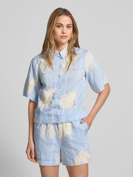 YAS bluzka koszulowa o kroju regular fit z mieszanka wiskozy model 'Kana' Jasnoniebieski 4