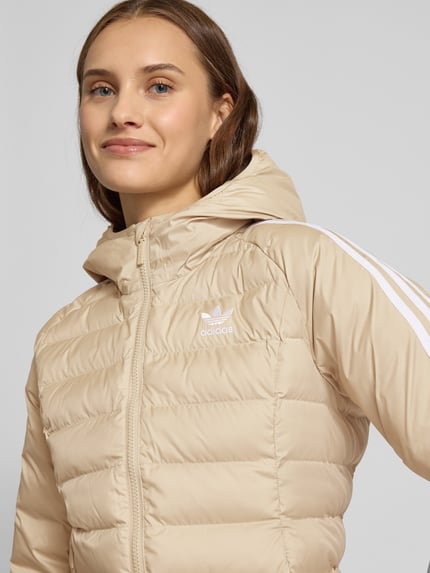 adidas Originals Kurtka pikowana z wyhaftowanym logo Beżowy 3