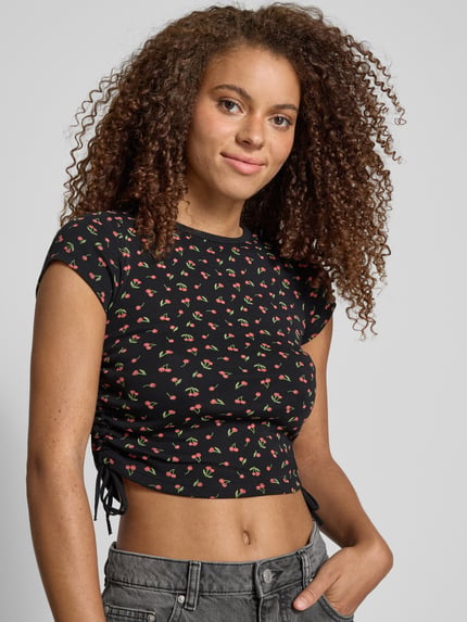 REVIEW Cropped T-Shirt mit Raffungen Black 3