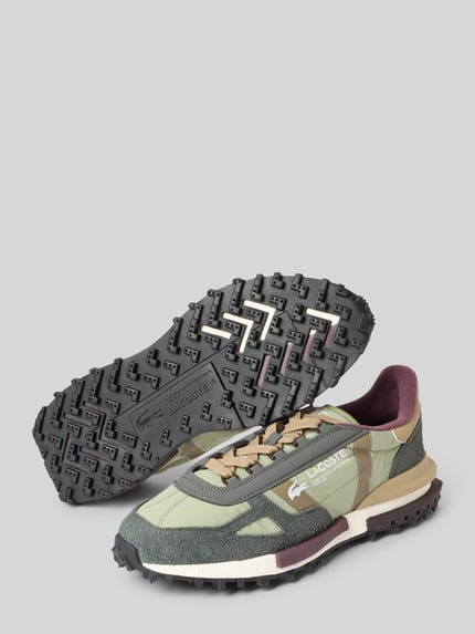 Produktfoto, Sneaker mit Echtlederbesatz Modell 'Elite Active' von Lacoste mit olivgrünen, beigen und schwarzen Farbakzenten, Herren Sneaker von Lacoste