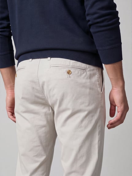 GAP Regular Fit Chino mit seitlichen Eingrifftaschen Sand 3