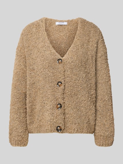 Produktfoto, Relaxed Fit Strickjacke aus Woll-Viskose-Mix Modell 'Sofia' von ZABAIONE in Beige, weiche Textur, durchgängige Knopfleiste, V-Ausschnitt, langärmliges Design