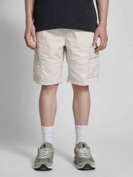 Superdry Regular Fit Cargoshorts mit Gürtel Modell 'Heavy' Offwhite 4