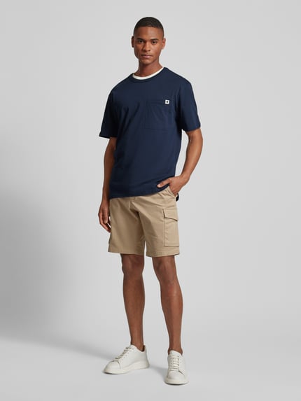 Anerkjendt T-Shirt mit Brusttasche Modell 'AKRUNE' Dunkelblau 1