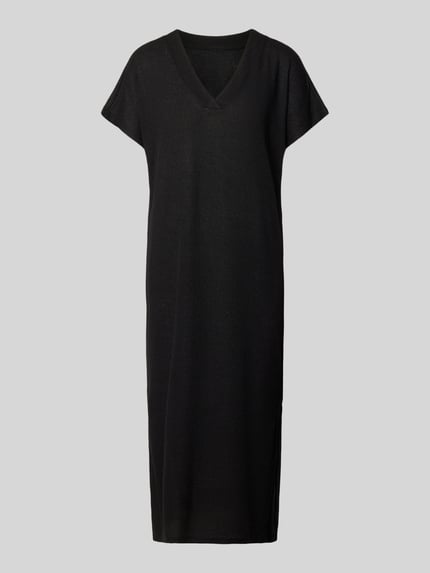 Productfoto, zwart tricotjurk met V-hals, recht model, midi-jurk, viscosemix met stretch, model 'Delia' van Soyaconcept.