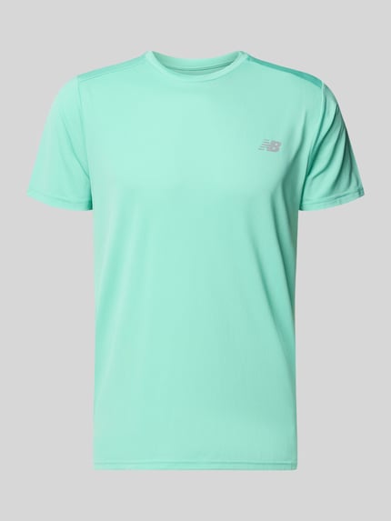 Produktfoto, Funktionsshirt mit Rundhalsausschnitt und Logo von New Balance in Mint, glatte Textur, Regular Fit, Rückenlänge bei Größe M 69 cm