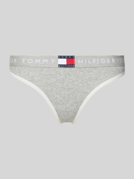 Produktfoto, string uit katoenmix van TOMMY HILFIGER met tweekleurige look, labelpatch en elastische band met logo, fijnribmateriaal.