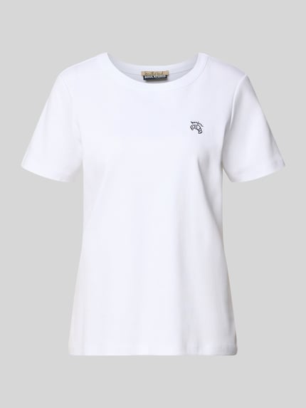 Produktfoto, weißes Regular Fit T-Shirt mit Motiv-Stitching und Rundhalsausschnitt aus reiner Baumwolle von Smith and Soul, neutraler Hintergrund