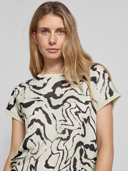b.young T-Shirt aus Viskose-Mix mit Rundhalsausschnitt Modell 'Panya' Gruen 3