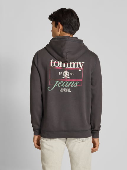 Tommy Jeans Regular Fit Hoodie aus Baumwoll-Mix Black 5