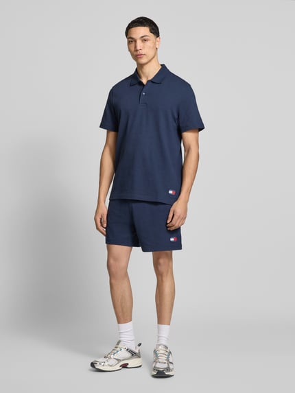Tommy Jeans Regular Fit Sweatshorts aus Baumwoll-Mix Marine 1