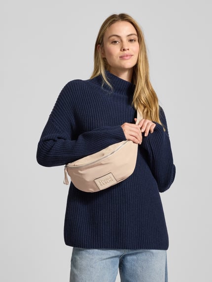 STUDIO BERLIN Bauchtasche mit Logo-Patch Modell 'Spandau' Sand 1